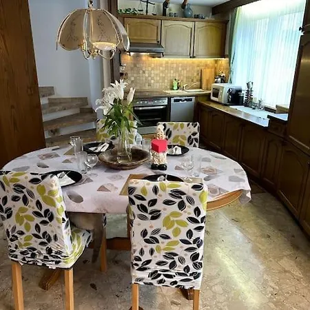 Charming 2 Bedroom House With Cozy Attic In Scenic Perfect For Families! Ferschweiler