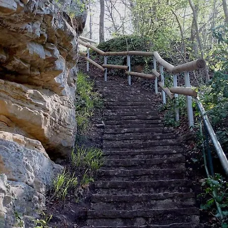 Charming 2 Bedroom House With Cozy Attic In Scenic Perfect For Families! Dom wakacyjny Ferschweiler