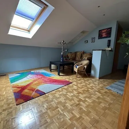 Charming 2 Bedroom House With Cozy Attic In Scenic Perfect For Families! Holiday home