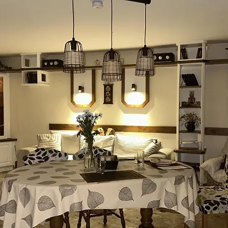 בית נופש Charming 2 Bedroom House With Cozy Attic In Scenic Perfect For Families! Ferschweiler