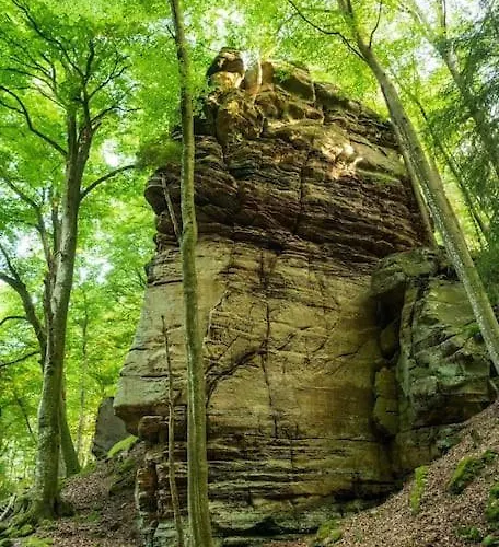 Charming 2 Bedroom House With Cozy Attic In Scenic Perfect For Families! Dom wakacyjny