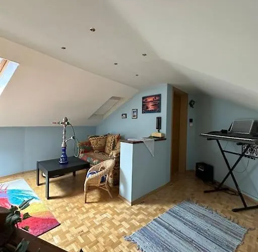 Charming 2 Bedroom House With Cozy Attic In Scenic Perfect For Families! Dom wakacyjny *