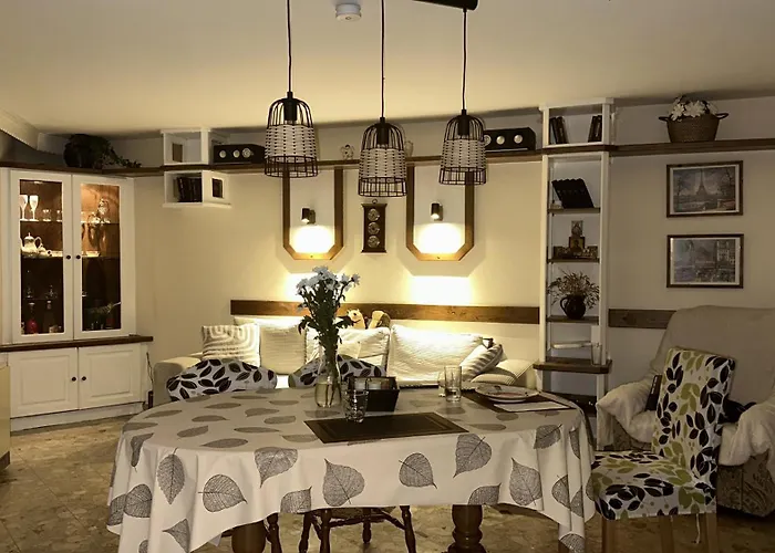 בית נופש Charming 2 Bedroom House With Cozy Attic In Scenic Perfect For Families! Ferschweiler