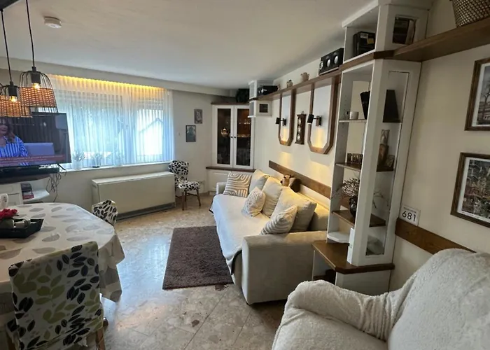 Charming 2 Bedroom House With Cozy Attic In Scenic Perfect For Families! בית נופש Ferschweiler